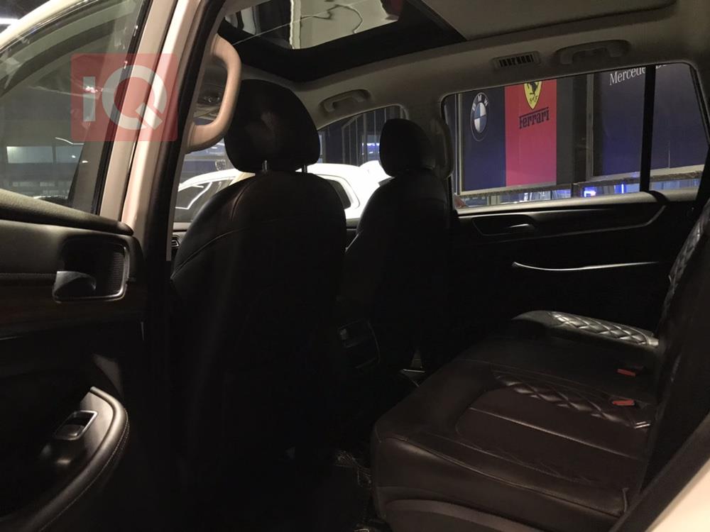 ئێم جی RX8